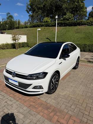 VOLKSWAGEN VIRTUS 1.0 200 TSI HIGHLINE AUTOMÁTICO